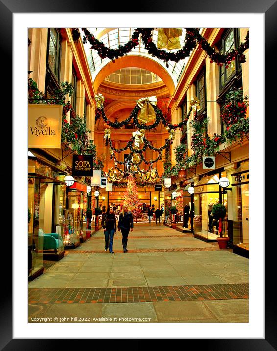 Exchange Arcade at Christmas, Nottingham, UK. (por Framed Mounted Print by john hill