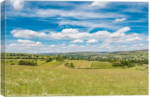 Over to Middleton from West Pasture Road  Canvas Print by Richard Laidler