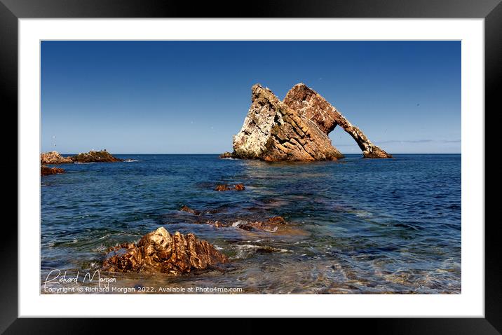 Bow Fiddle Rock Framed Mounted Print by Richard Morgan