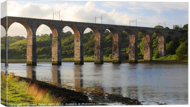 Royal Border Bridge, Berwick upon Tweed, Northumberland, UK Canvas Print by Geraint Tellem ARPS