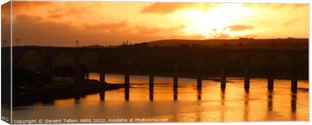 Royal Border Bridge at sunset, Berwick upon Tweed, Northumberland, UK Canvas Print by Geraint Tellem ARPS