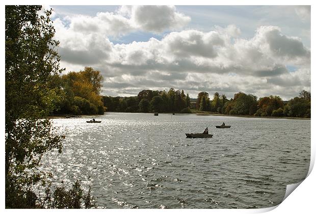 Fly Fishing on Tringford Reservoir Print by graham young