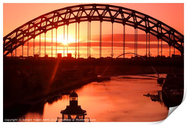 Sunrise over the Tyne Bridge, Newcastle upon Tyne, England, UK Print by Geraint Tellem ARPS