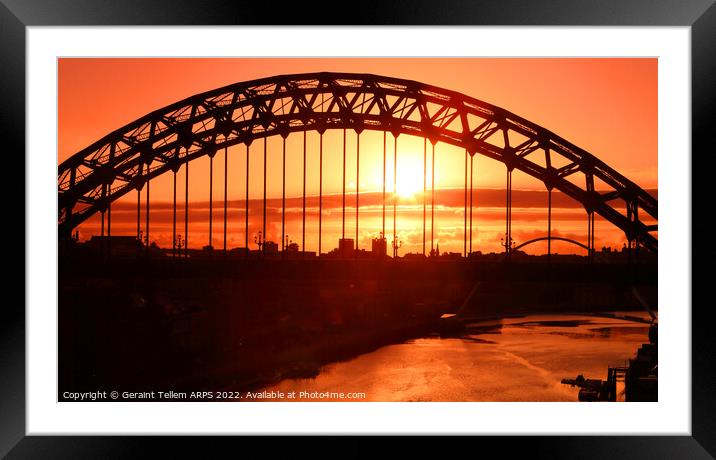 Sunrise over the Tyne Bridge, Newcastle upon Tyne, England, UK Framed Mounted Print by Geraint Tellem ARPS