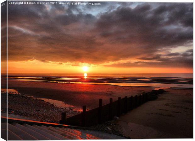 Sunset at Cleveleys Lancashire. Canvas Print by Lilian Marshall