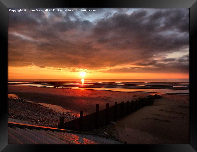 Sunset at Cleveleys Lancashire. Framed Print by Lilian Marshall