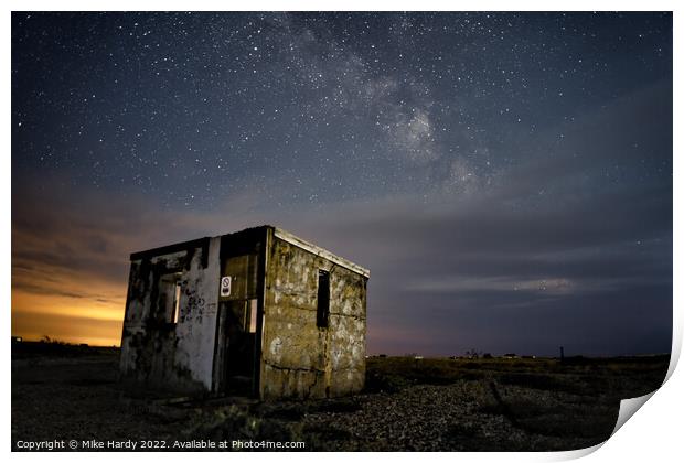 Shack beneath the stars Print by Mike Hardy
