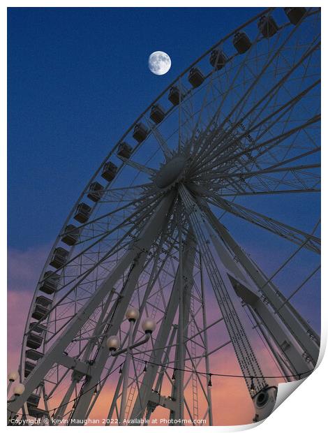 Ferris Wheel In Torquay Print by Kevin Maughan