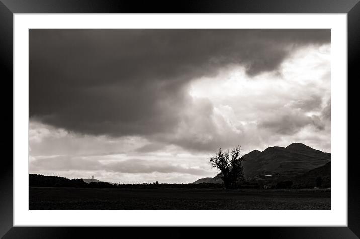 Wallace monument and Dumyat Framed Mounted Print by Jade Scott