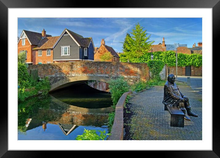 Dave Lee Statue, Canterbury Framed Mounted Print by Darren Galpin