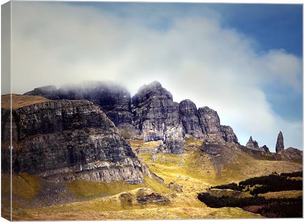 Skye, The Storr and The Old Man Canvas Print by Jacqi Elmslie