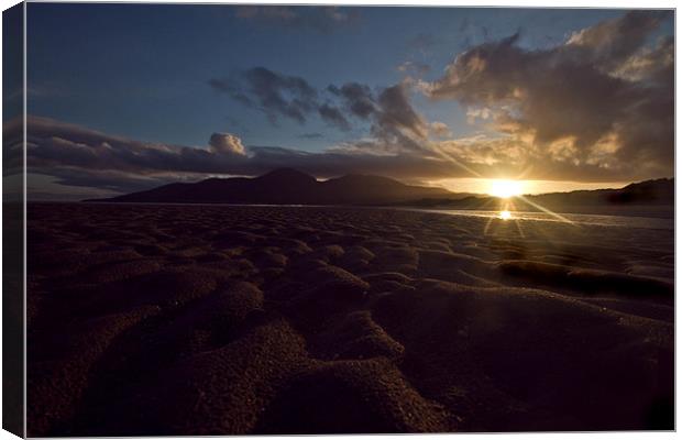 A New Look at the Mournes Canvas Print by pauline morris
