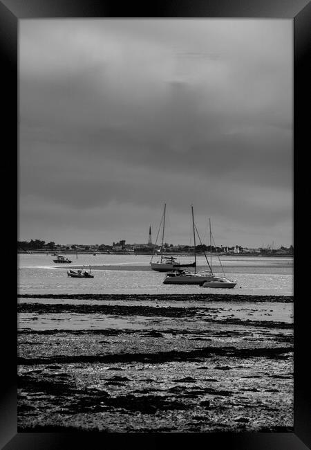 pleasure boats at lowtide in black and white Framed Print by youri Mahieu