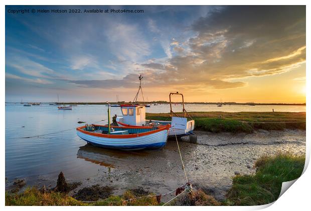 Fishing boats on the mouth of the River Alde Print by Helen Hotson