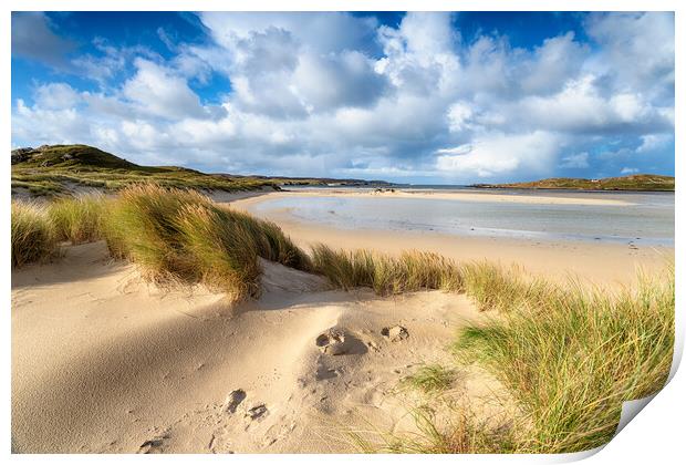 Ardroil Beach on the Isle of Lewis Print by Helen Hotson