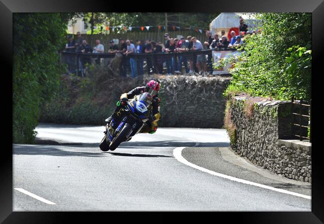 2022 IOM TT tourist trophy races, motorbikes, MotoGP, BSB, WSBK, Gas Monkey, UK England Framed Print by Russell Finney