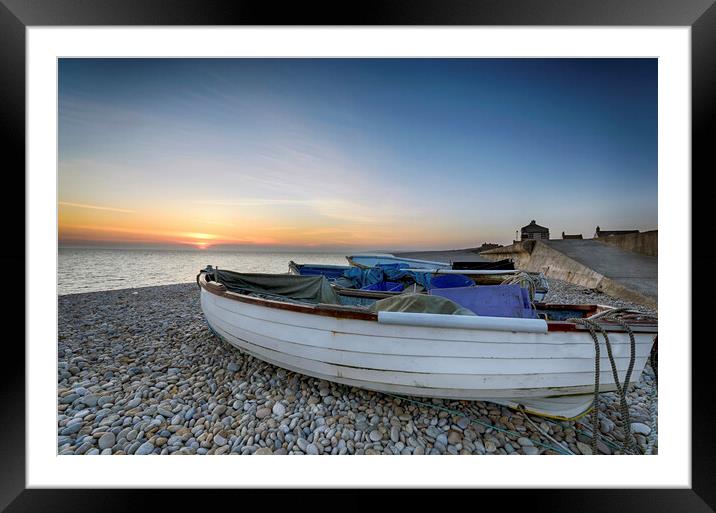 Chesil Beach Framed Mounted Print by Helen Hotson