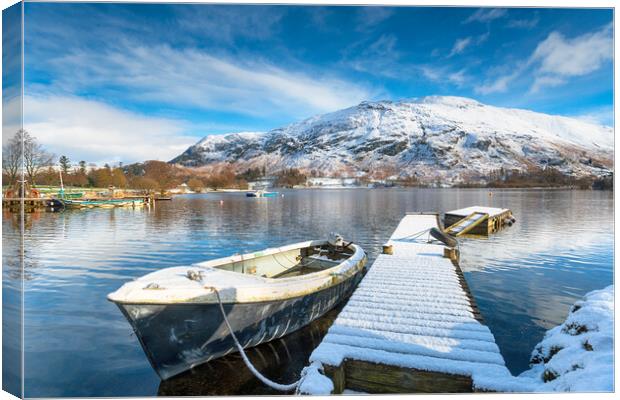 Winter in the Lake District  Canvas Print by Helen Hotson