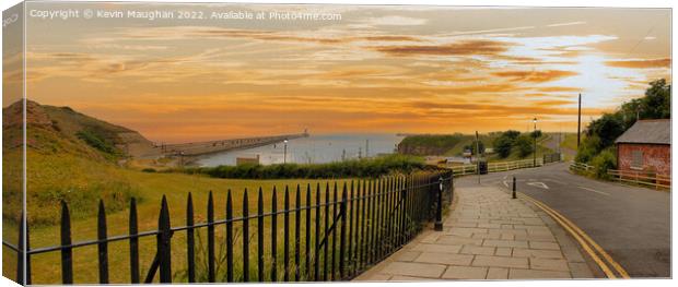 Walking Down The Bank In Tynemouth  Canvas Print by Kevin Maughan