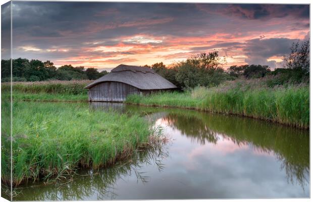 Sunset on the Norfolk Broads Canvas Print by Helen Hotson