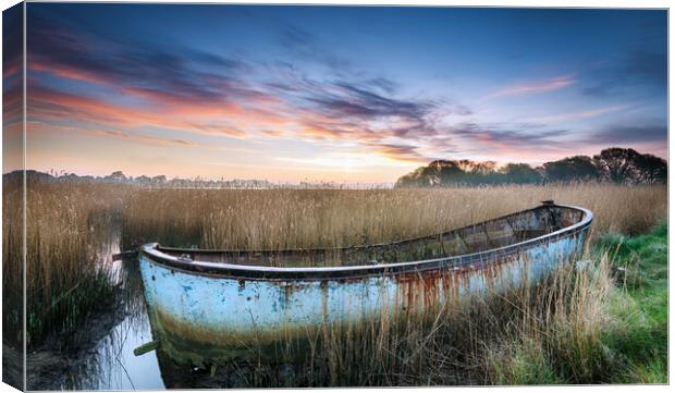 Sunrise over Poole Harbour Canvas Print by Helen Hotson