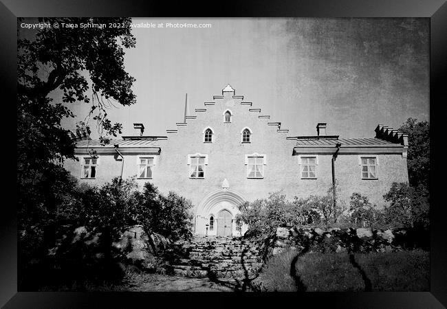 Suitia Manor Castle Seen From Garden Monochrome Framed Print by Taina Sohlman