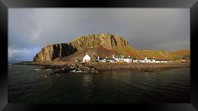 Seil Island Framed Print by Grant Glendinning