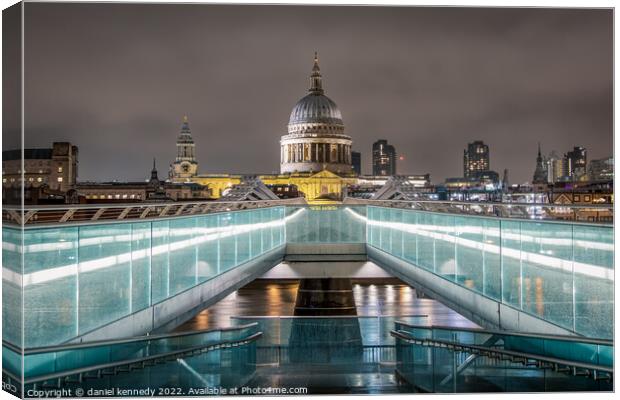 St Paul's Cathedral by night Canvas Print by daniel kennedy
