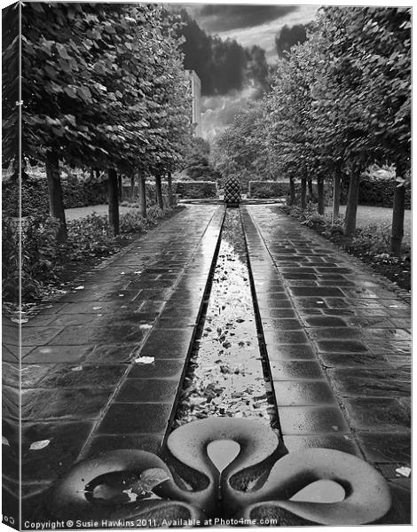 Water Feature - Castle Park Bristol Canvas Print by Susie Hawkins