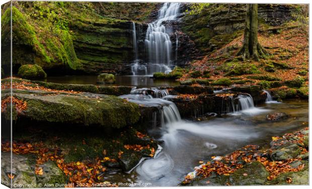 Scaleber Force in full Canvas Print by Alan Dunnett