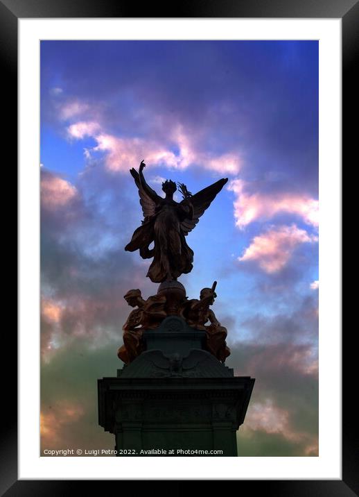 Gilded bronze Winged Victory, VIctoria memorial, London, UK. Framed Mounted Print by Luigi Petro