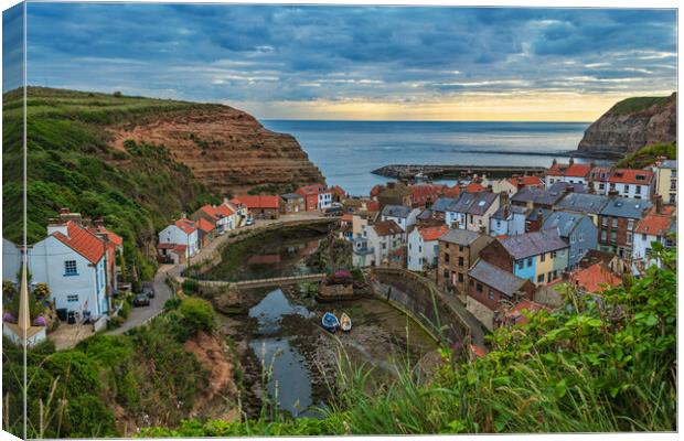 Staithes up High Canvas Print by Darren Ball