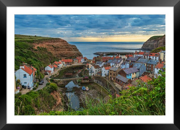 Staithes up High Framed Mounted Print by Darren Ball