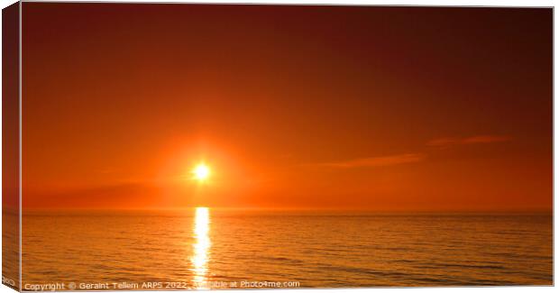 Midnight sun off coast of northern Norway Canvas Print by Geraint Tellem ARPS