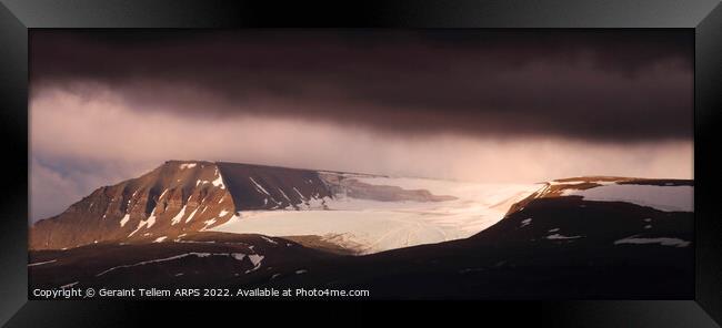 Mountains and glaciers near Longyearbyen, Spittsbergen, Svalbard, Norway Framed Print by Geraint Tellem ARPS