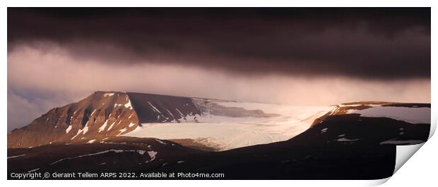 Mountains and glaciers near Longyearbyen, Spittsbergen, Svalbard, Norway Print by Geraint Tellem ARPS