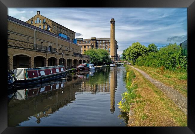 Huddersfield Broad Canal and Turnbridge Mill Framed Print by Darren Galpin