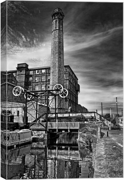 Turnbridge Mill and Lift Bridge, Huddersfield Canvas Print by Darren Galpin