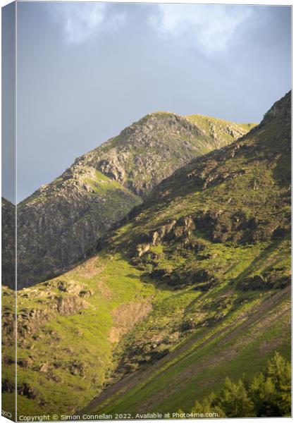 Honister Mountains Canvas Print by Simon Connellan