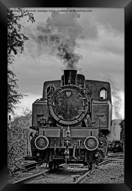 4015 Karels steam train at Avon Valley Railway black and white Framed Print by Duncan Savidge