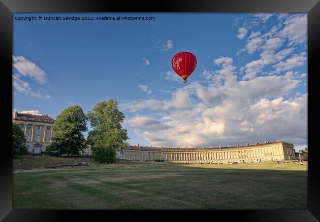 Hot air balloon over the Royal Crescent  Framed Print by Duncan Savidge