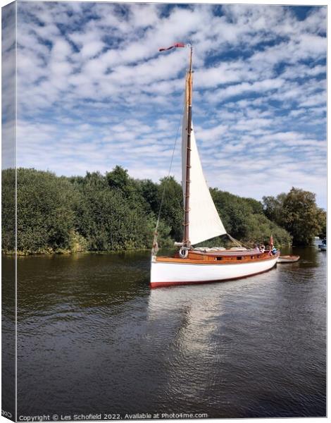 Wherry on the Norfolk Broads  Canvas Print by Les Schofield