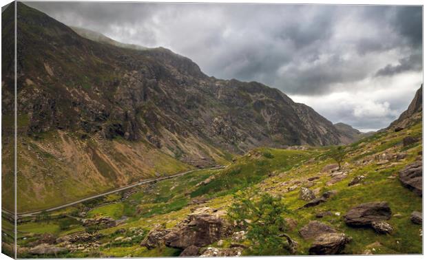 The Llanberis Pass Canvas Print by Leighton Collins