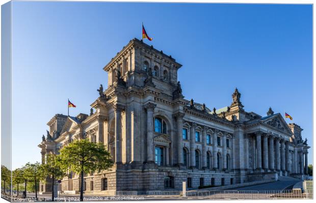 The Reichstag building Canvas Print by Jim Monk