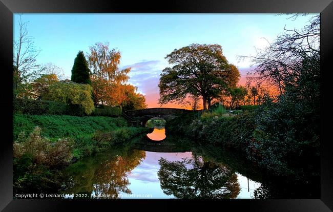 Beautiful bridge on the Shropshire union canal Framed Print by Leonard Hall