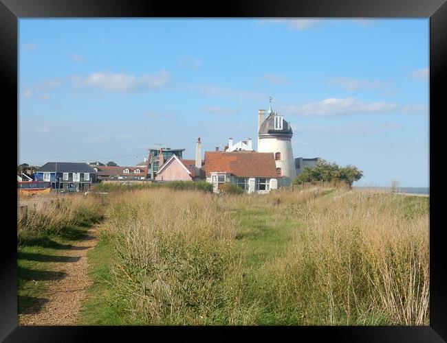 The Old Lighthouse at Southwold Framed Print by Simon Hill