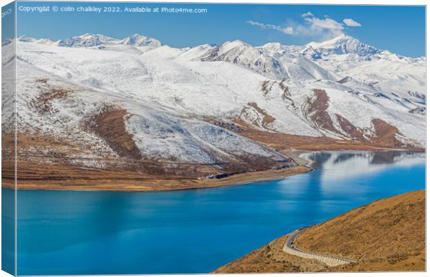  Yamdrok Lake in Tibet Canvas Print by colin chalkley
