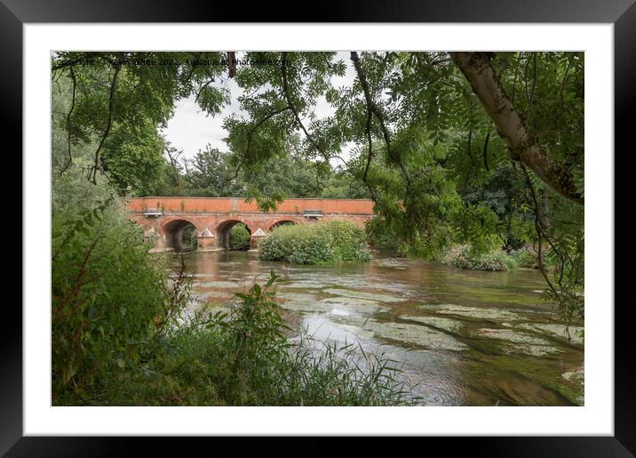 River path view of Leatherhead bridge Framed Mounted Print by Kevin White