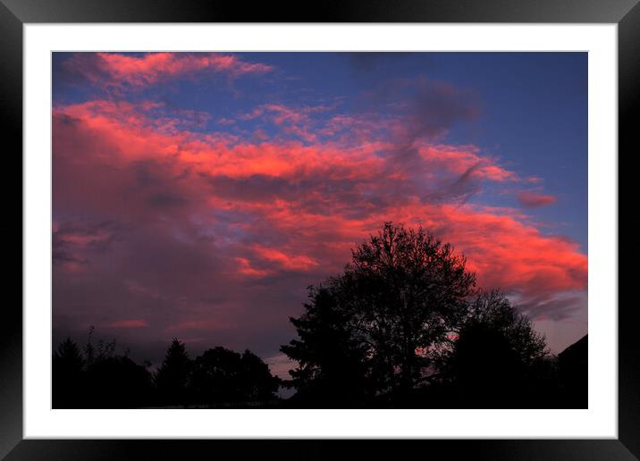 red sky at dusk Framed Mounted Print by Sally Wallis