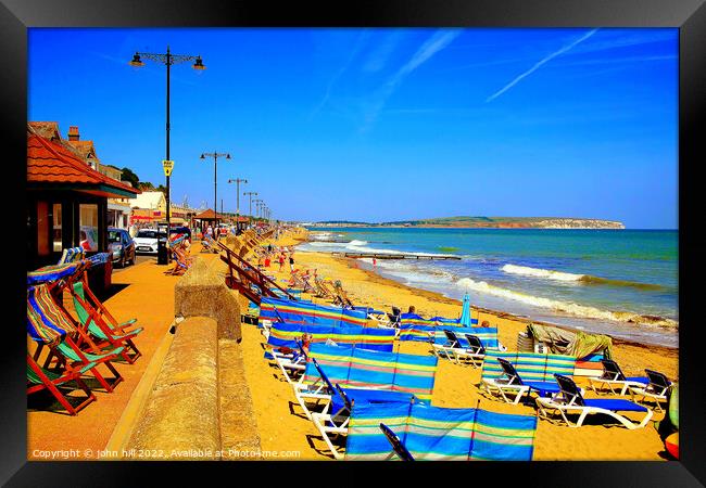 Shanklin beach in July on the Isle of Wight. Framed Print by john hill